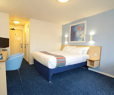 Travelodge Yardley 3*
